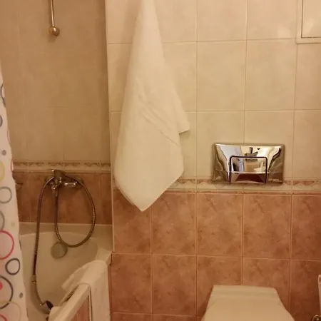 Aparthotel House