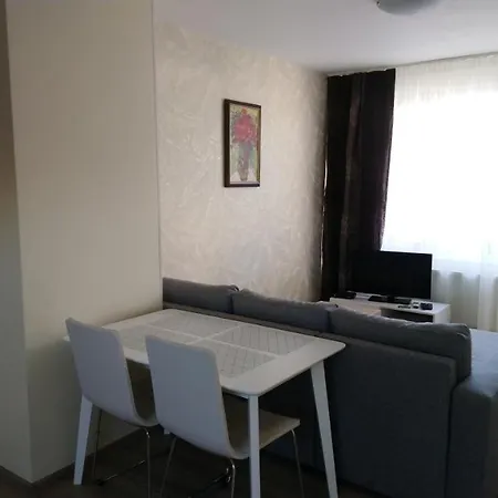 Aparthotel House 3*